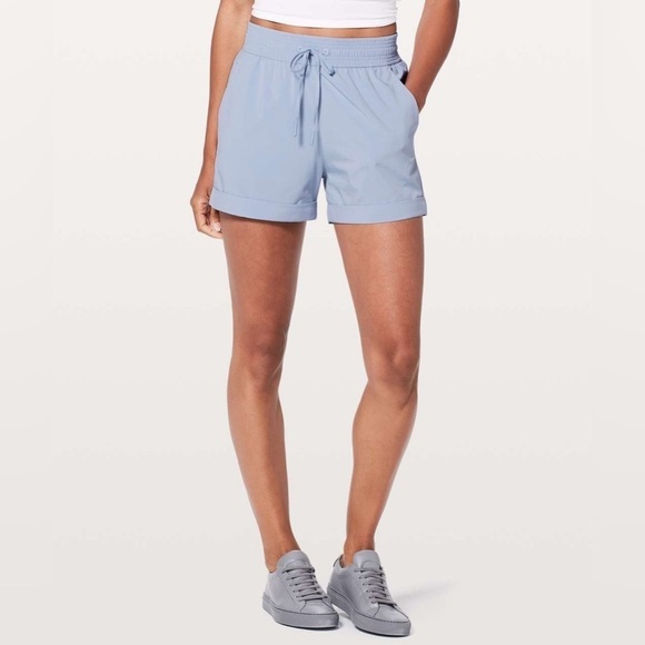 Lululemon Spring Break Away Short *4-way Stretch 3"
Berry Mist - Picture 3 of 7